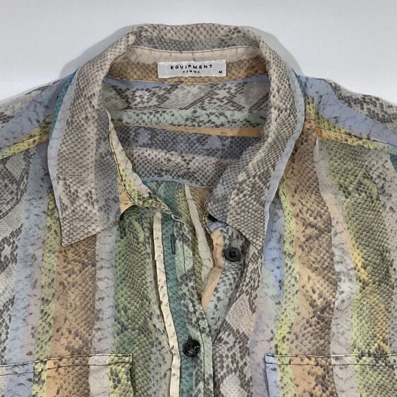 Equipment Femme Medium Delicate Silk Button up shirt Snake Skin Pastel Stripes - Picture 2 of 8